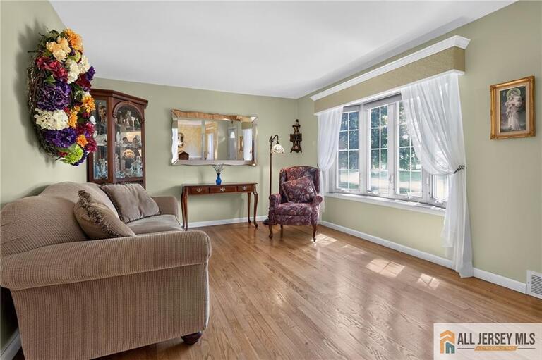 Photo 26 of 112 Tunison Road, New Brunswick NJ 08901, New Brunswick, NJ
