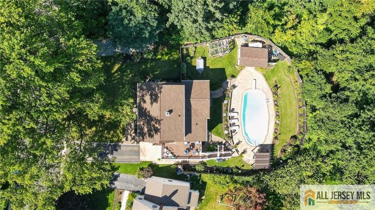 Photo 23 of 112 Tunison Road, New Brunswick NJ 08901, New Brunswick, NJ