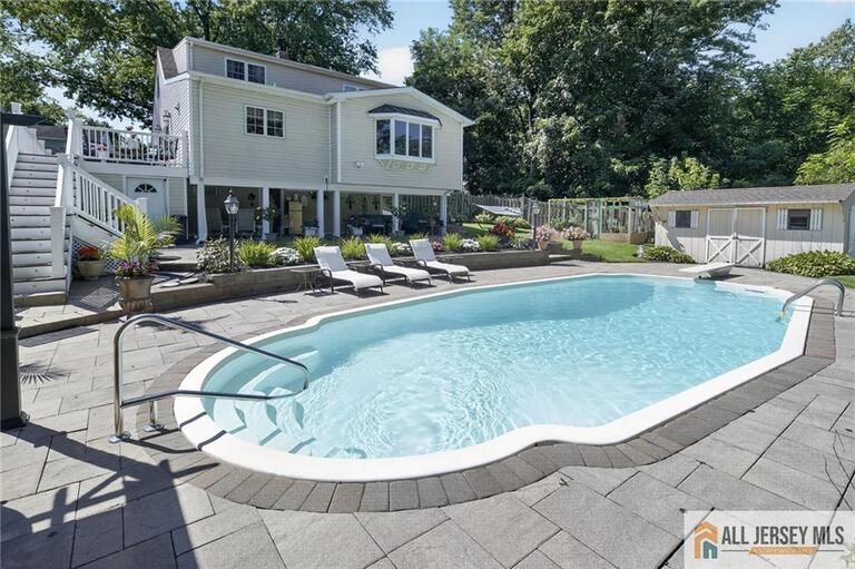 Photo 10 of 112 Tunison Road, New Brunswick NJ 08901, New Brunswick, NJ