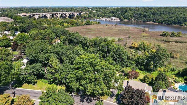 Photo 21 of 112 Tunison Road, New Brunswick NJ 08901, New Brunswick, NJ