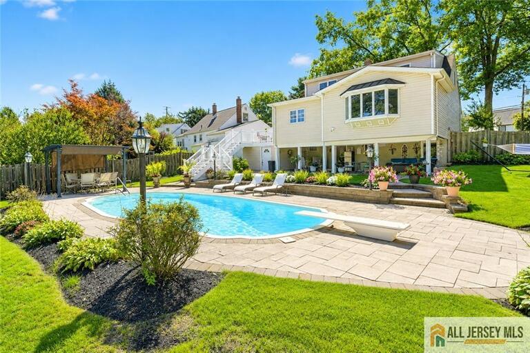 Photo 13 of 112 Tunison Road, New Brunswick NJ 08901, New Brunswick, NJ