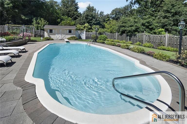 Photo 11 of 112 Tunison Road, New Brunswick NJ 08901, New Brunswick, NJ