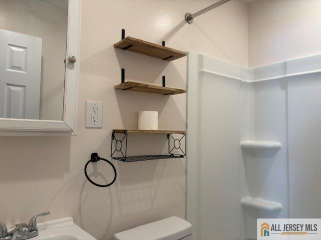 Photo 14 of 329 Leon Avenue, Perth Amboy NJ 08861, Perth Amboy, NJ
