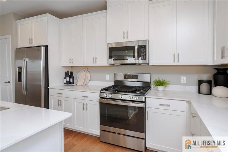 Photo 11 of 160 Leona Stewart Lane, Pennington NJ 08534, Pennington, NJ