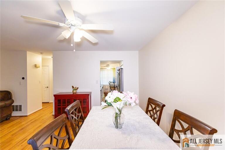 Photo 5 of 17 Heritage Court, Ewing NJ 08628, Ewing, NJ