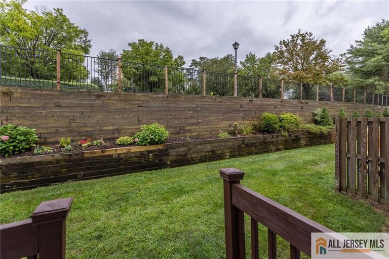 Photo 2 of 17 Heritage Court, Ewing NJ 08628, Ewing, NJ
