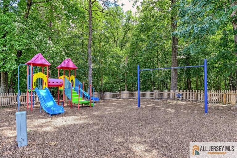 Photo 37 of 503 Chester Court, Helmetta NJ 08828, Helmetta, NJ