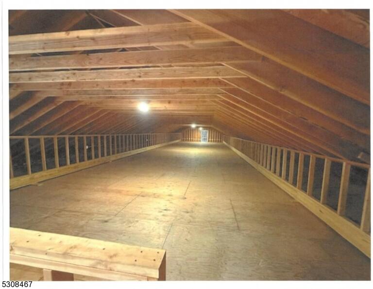Property listing MLS 3920149 photo 5