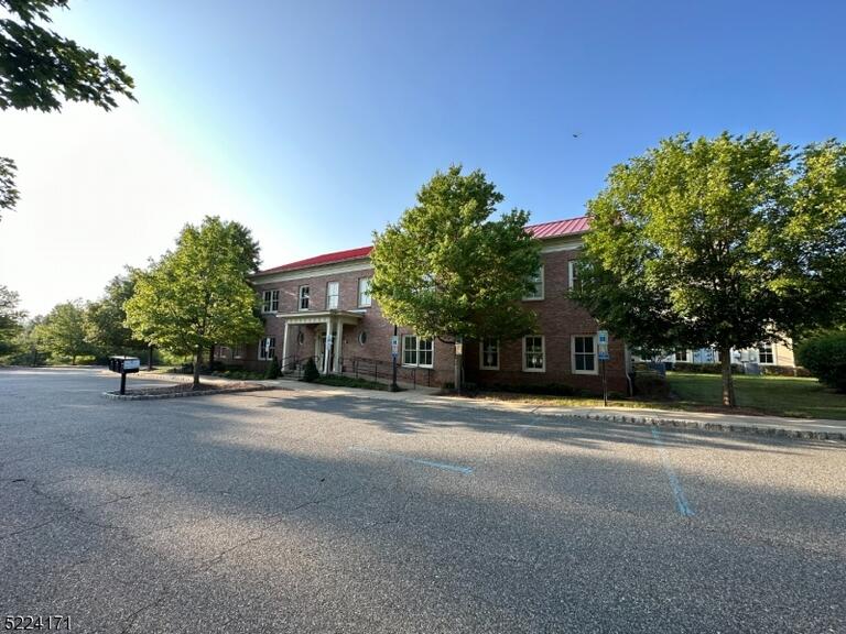 Property listing MLS 3956220 photo 3