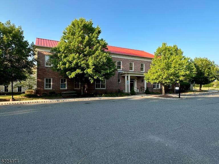 Property listing MLS 3956226 photo 1