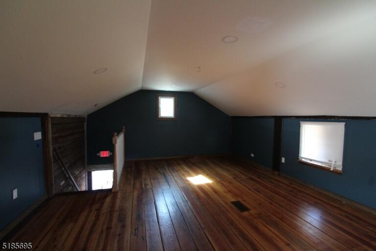 Property listing MLS 3963286 photo 9