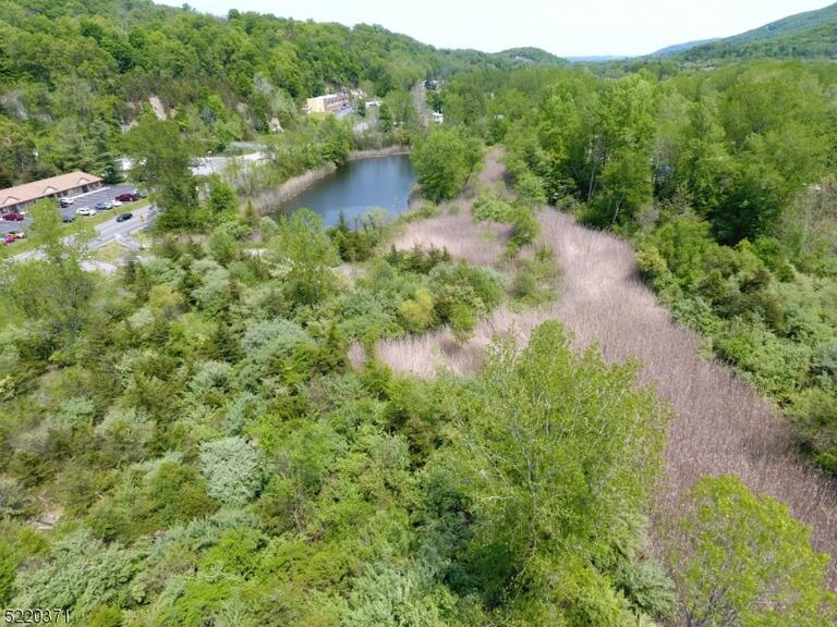 Property listing MLS 3990120 photo 2
