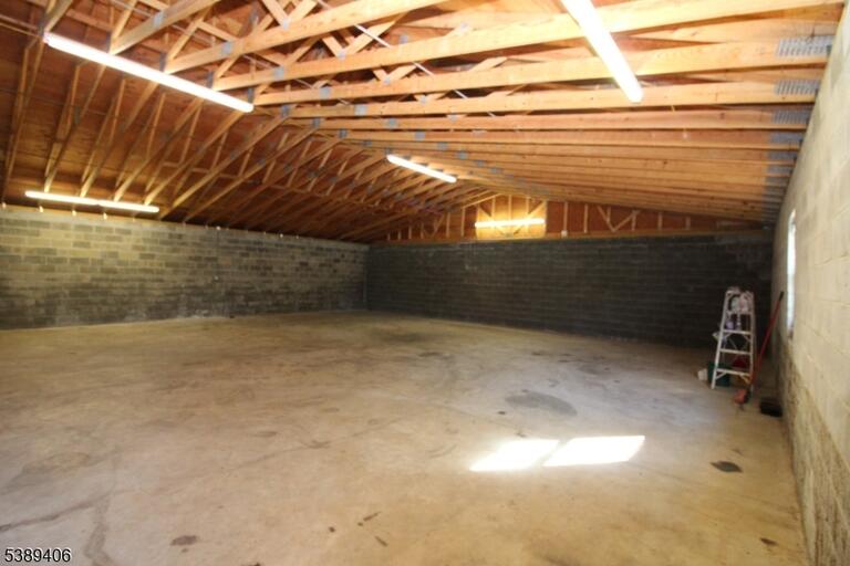 Property listing MLS 3990929 photo 10