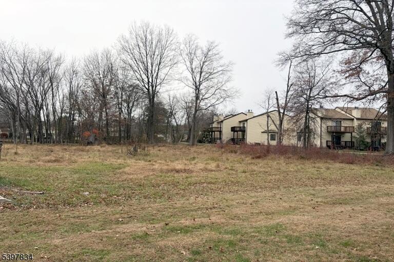 Property listing MLS 3998375 photo 4