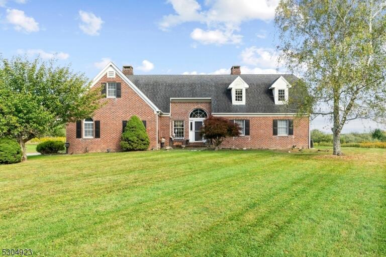 Property listing MLS 4003803 photo 1
