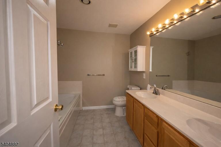 Property listing MLS 4004313 photo 15