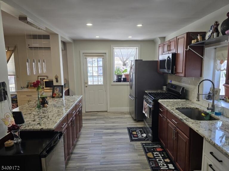 Property listing MLS 4007927 photo 4