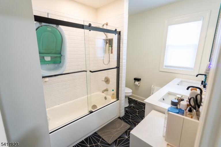 Property listing MLS 4015515 photo 18