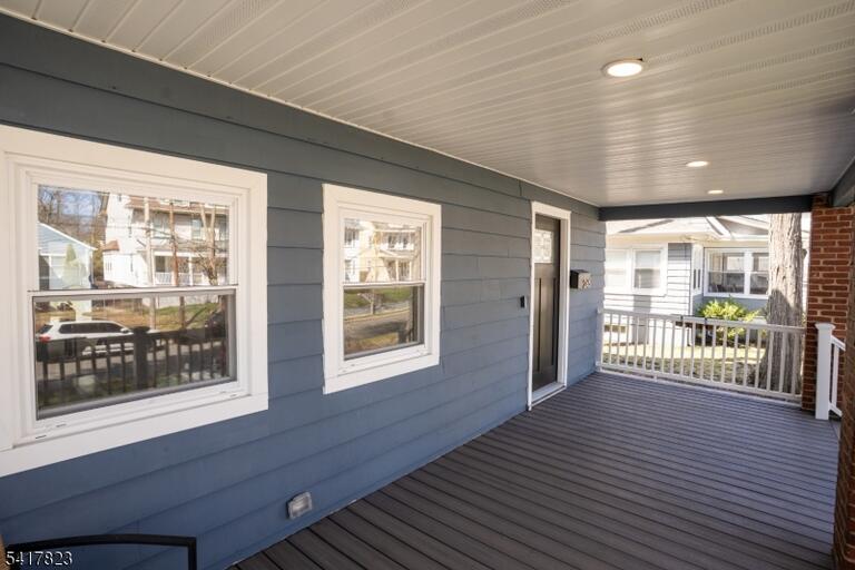 Property listing MLS 4015515 photo 2