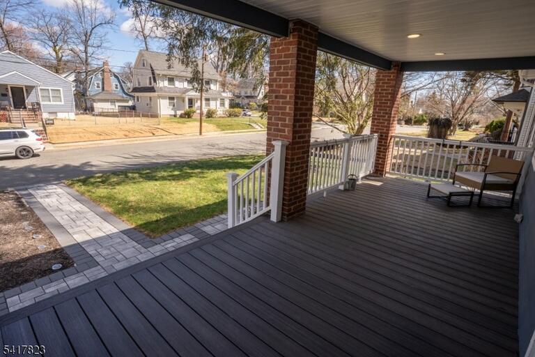 Property listing MLS 4015515 photo 3