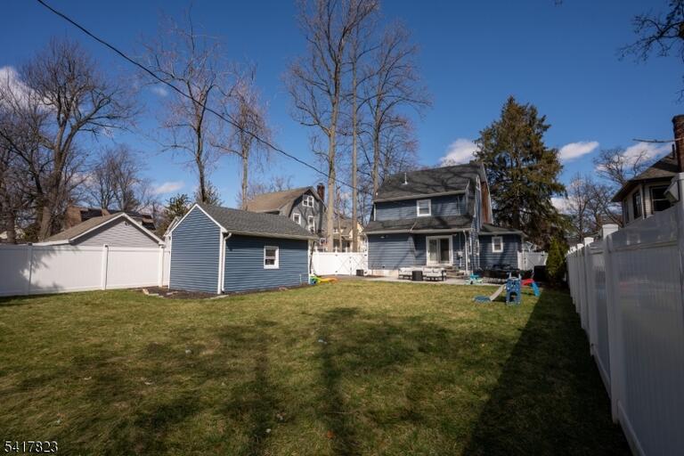 Property listing MLS 4015515 photo 34