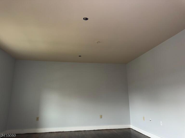 Property listing MLS 4016139 photo 4
