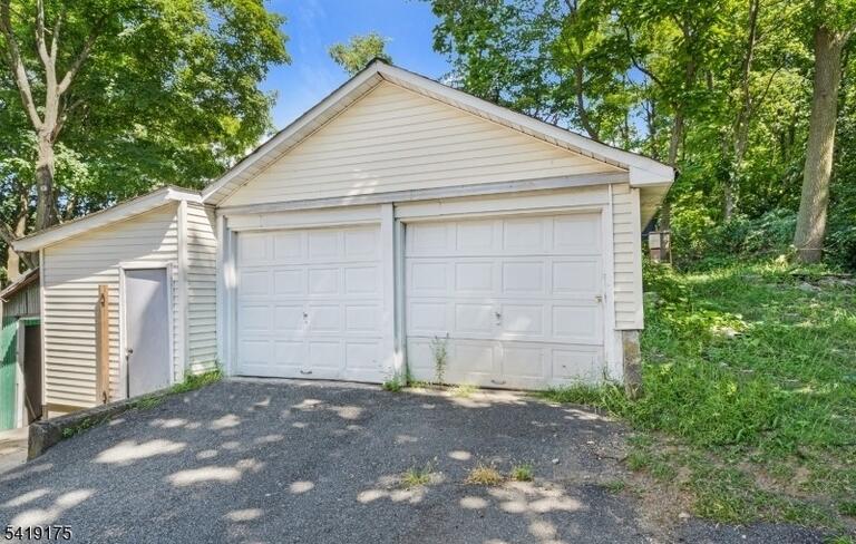 Property listing MLS 4016190 photo 27