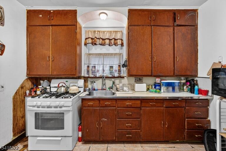 Property listing MLS 4016732 photo 11
