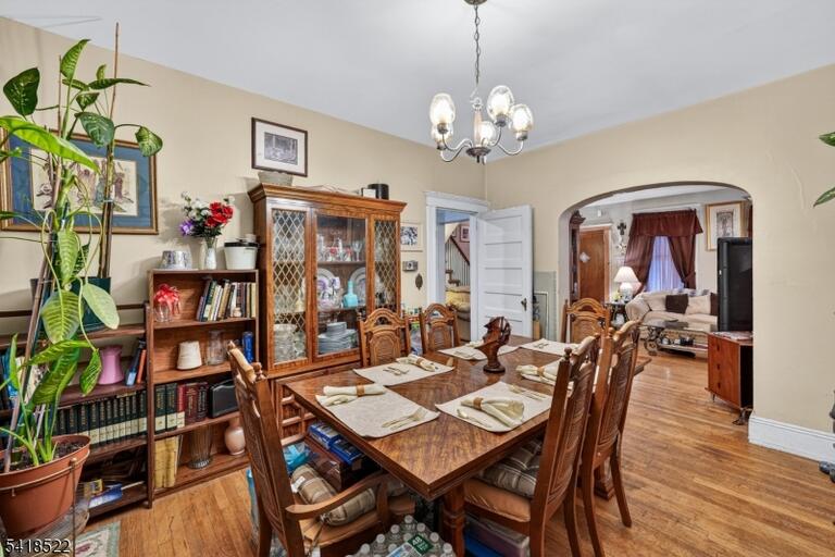 Property listing MLS 4016732 photo 9