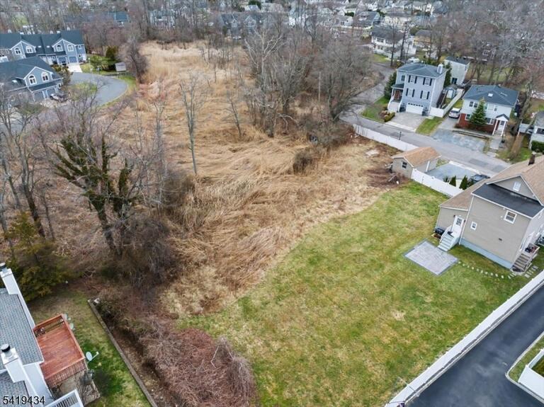 Property listing MLS 4016796 photo 1