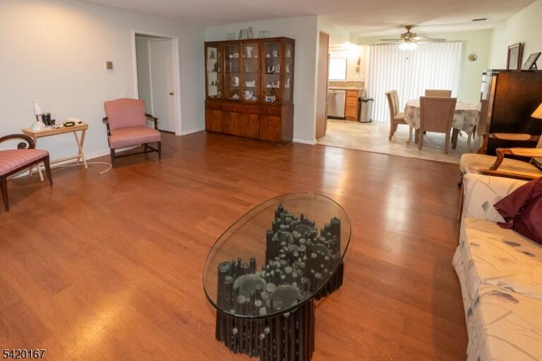 Property listing MLS 4017147 photo 4