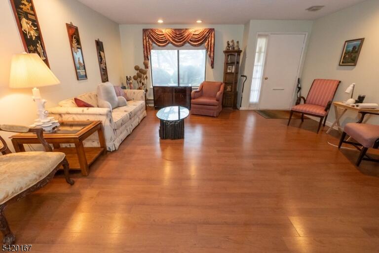 Property listing MLS 4017147 photo 5