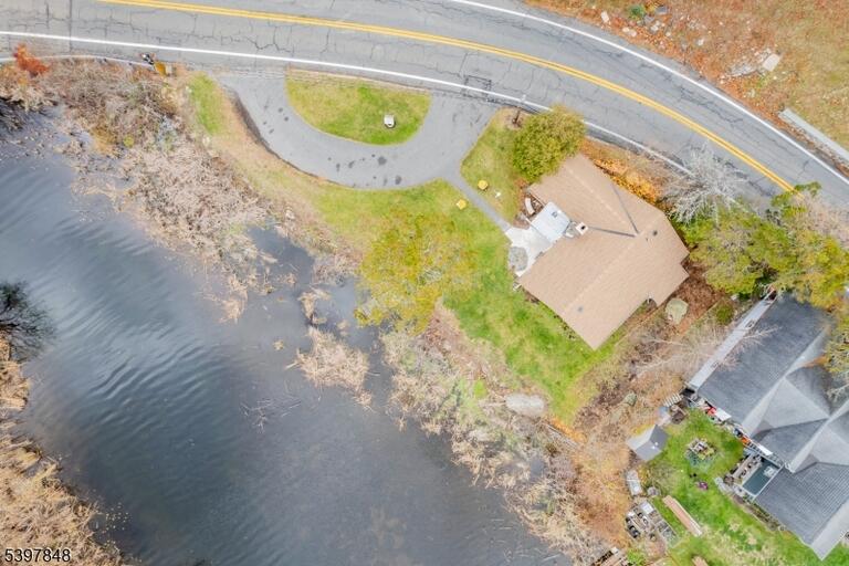 Property listing MLS 4017820 photo 2