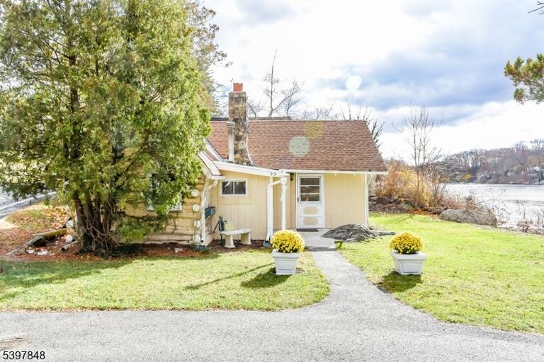 Property listing MLS 4017820 photo 24
