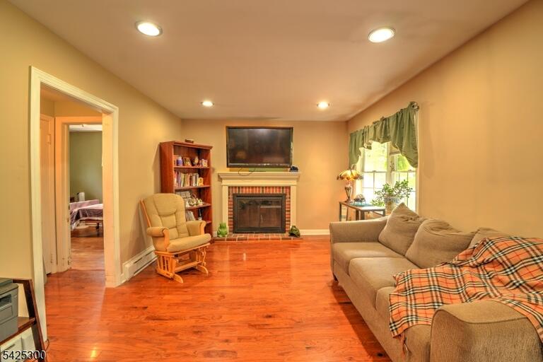 image-4021754-17.jpeg
