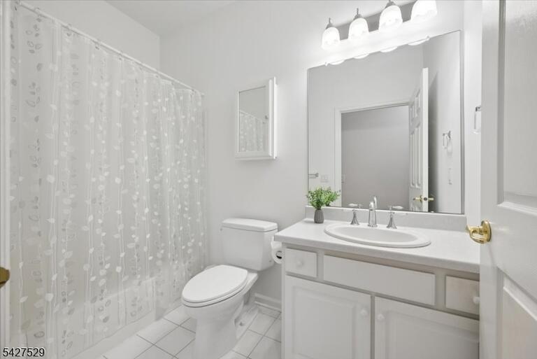 Property listing MLS 4023608 photo 22