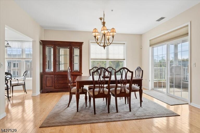 Property listing MLS 4023608 photo 8