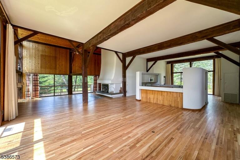 Property listing MLS 4024237 photo 14