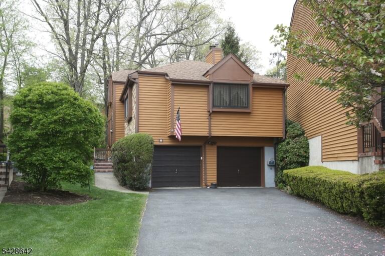 Property listing MLS 4024570 photo 1