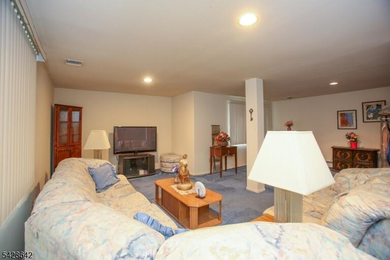 Property listing MLS 4024570 photo 27
