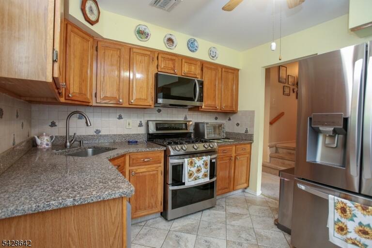 Property listing MLS 4024570 photo 9