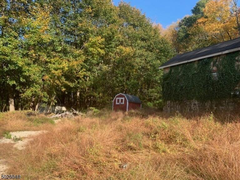 Property listing MLS 4024676 photo 2
