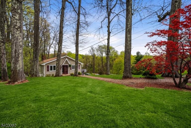 Property listing MLS 4024830 photo 2