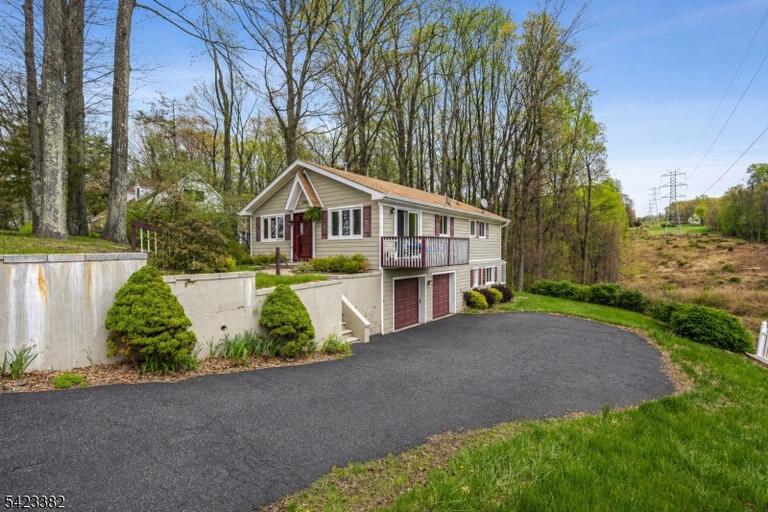 Property listing MLS 4024830 photo 3