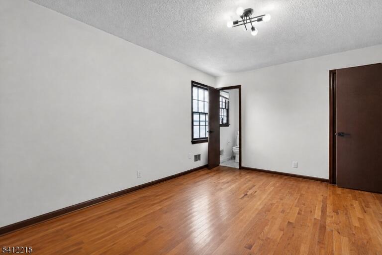 Property listing MLS 4025630 photo 13