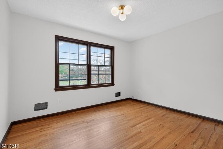 Property listing MLS 4025630 photo 14