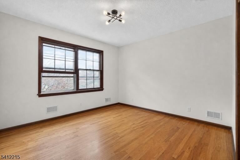 Property listing MLS 4025630 photo 21
