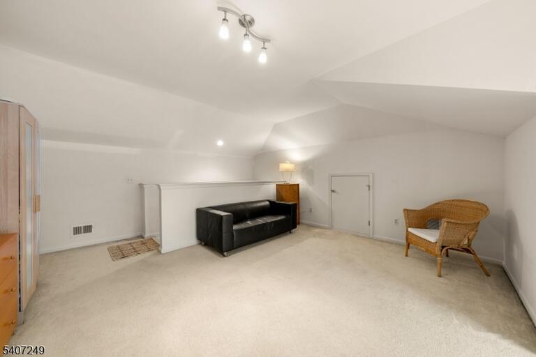 Property listing MLS 4025820 photo 28