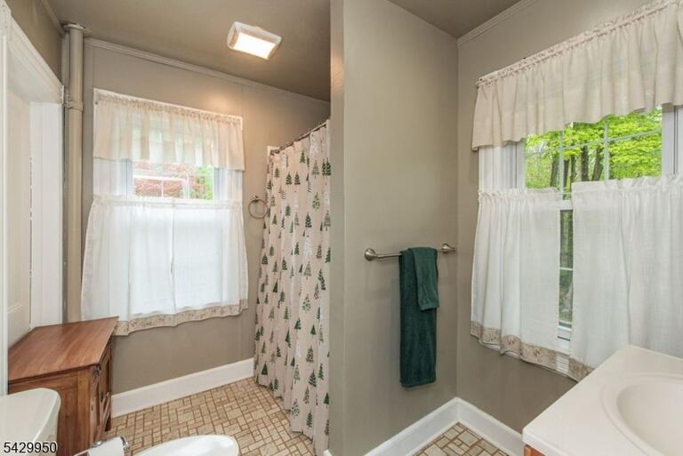 Property listing MLS 4025923 photo 20