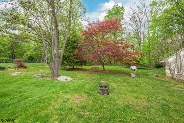 Property listing MLS 4025923 photo 24